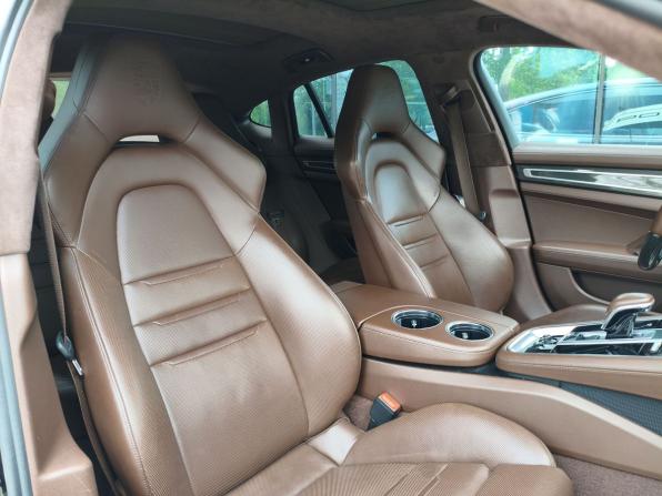 Porsche Panamera II с пробегом 2018 года, цена 8 650 000 рублей, 68686 км, фастбек, Автокод Объявления