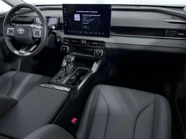 Toyota RAV4 V (XA50) с пробегом 2026 года, цена 4 250 000 рублей, 517 км, внедорожник, Автокод Объявления