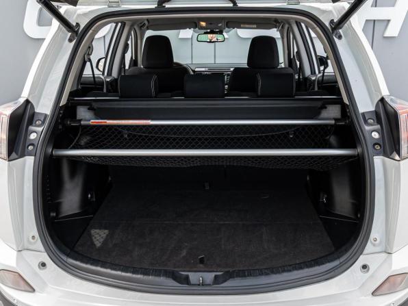 Toyota RAV4 IV (XA40) Рестайлинг с пробегом 2015 года, цена 2 380 000 рублей, 91788 км, внедорожник, Автокод Объявления