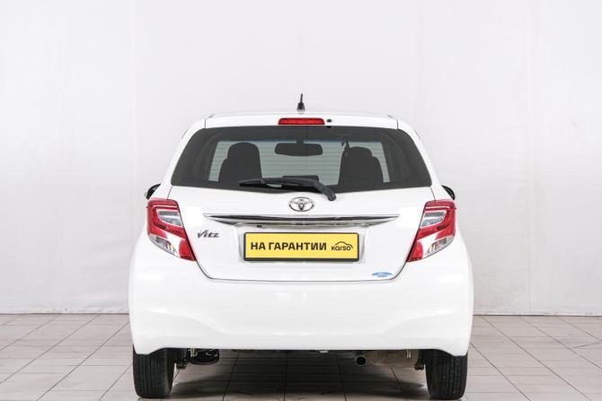 Toyota Vitz III (XP130) Рестайлинг с пробегом 2016 года, цена 919 000 рублей, 130000 км, хэтчбек, Автокод Объявления