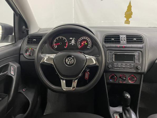 Volkswagen Polo V Рестайлинг с пробегом 2017 года, цена 900 000 рублей, 77941 км, седан, Автокод Объявления