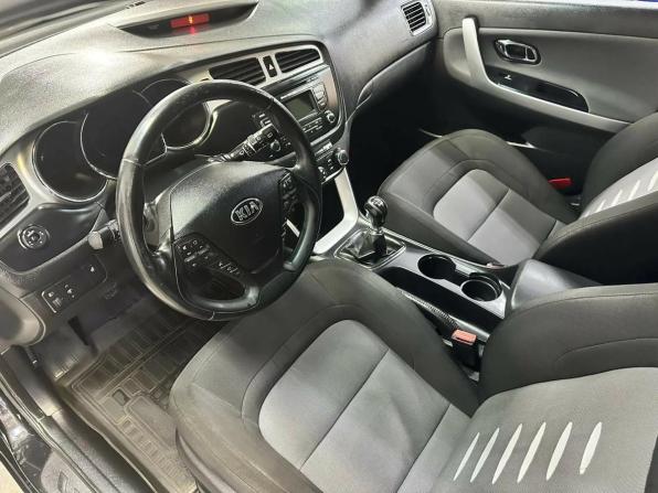 Kia Ceed II с пробегом 2013 года, цена 907 200 рублей, 260000 км, хэтчбек, Автокод Объявления