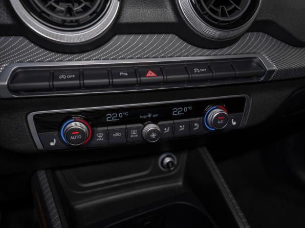 Audi Q2 I Рестайлинг с пробегом 2025 года, цена 3 690 000 рублей, 30 км, внедорожник, Автокод Объявления