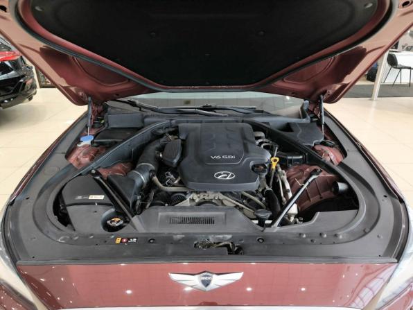 Hyundai Genesis II с пробегом 2016 года, цена 1 950 000 рублей, 163178 км, седан, Автокод Объявления
