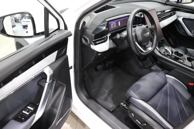 Geely Atlas II с пробегом 2024 года, цена 2 910 000 рублей, 28211 км, внедорожник, Автокод Объявления