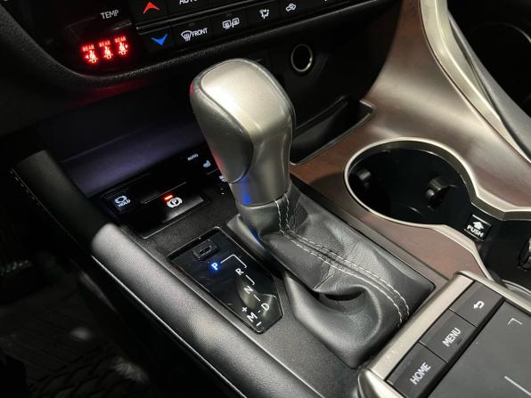 Lexus RX IV Рестайлинг с пробегом 2022 года, цена 6 470 000 рублей, 17584 км, внедорожник, Автокод Объявления