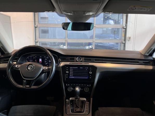 Volkswagen Passat B8 с пробегом 2018 года, цена 1 845 000 рублей, 305313 км, универсал, Автокод Объявления