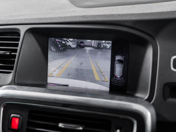 Volvo V60 I Рестайлинг с пробегом 2013 года, цена 1 250 000 рублей, 162968 км, универсал, Автокод Объявления