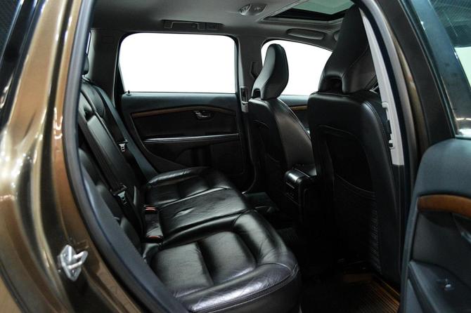 Volvo XC70 II Рестайлинг с пробегом 2014 года, цена 2 147 000 рублей, 131000 км, универсал, Автокод Объявления