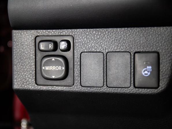 Toyota RAV4 IV (XA40) Рестайлинг с пробегом 2018 года, цена 2 850 500 рублей, 108952 км, внедорожник, Автокод Объявления