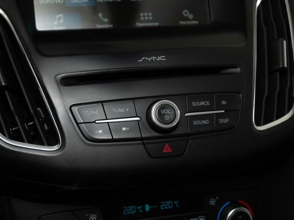 Ford Focus III Рестайлинг с пробегом 2018 года, цена 1 400 000 рублей, 155000 км, седан, Автокод Объявления