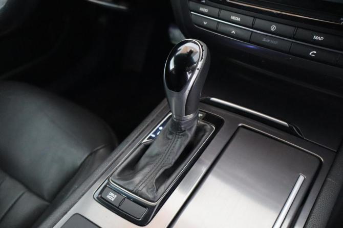 Hyundai Genesis II с пробегом 2015 года, цена 1 649 000 рублей, 197000 км, седан, Автокод Объявления