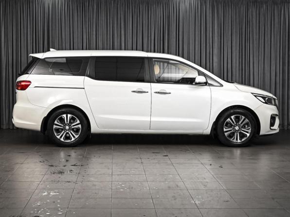 Kia Carnival III с пробегом 2020 года, цена 3 415 000 рублей, 117357 км, минивэн, Автокод Объявления