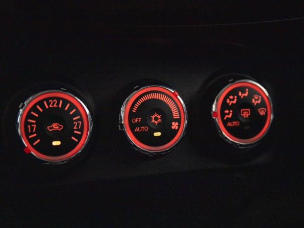 Mitsubishi Outlander II Рестайлинг с пробегом 2011 года, цена 1 210 000 рублей, 213906 км, внедорожник, Автокод Объявления
