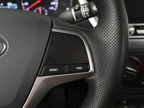 Hyundai Solaris II Рестайлинг с пробегом 2021 года, цена 1 438 000 рублей, 169842 км, седан, Автокод Объявления