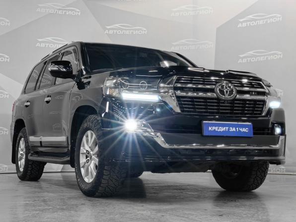 Toyota Land Cruiser 200 Series Рестайлинг 1 с пробегом 2012 года, цена 4 150 000 рублей, 200000 км, внедорожник, Автокод Объявления