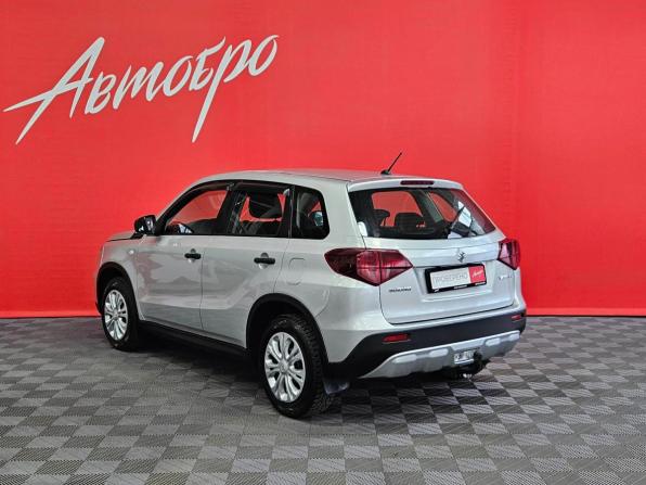 Suzuki Vitara II Рестайлинг с пробегом 2022 года, цена 1 499 000 рублей, 173336 км, внедорожник, Автокод Объявления