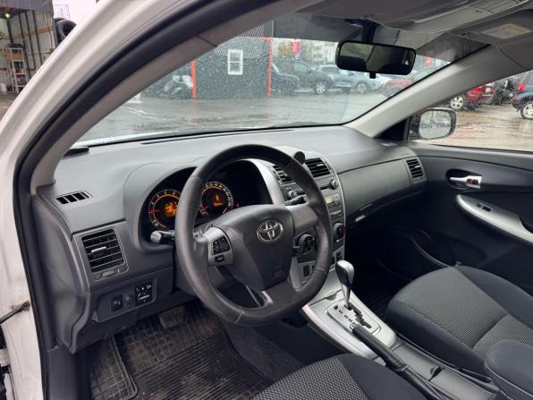 Toyota Corolla X (E140 E150) Рестайлинг с пробегом 2012 года, цена 1 199 000 рублей, 284300 км, седан, Автокод Объявления
