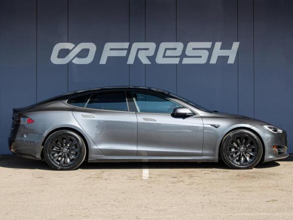 Tesla Model S I Рестайлинг с пробегом 2017 года, цена 3 200 000 рублей, 151116 км, лифтбек, Автокод Объявления