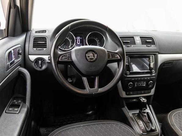 Skoda Yeti I Рестайлинг с пробегом 2016 года, цена 1 248 000 рублей, 130543 км, внедорожник, Автокод Объявления