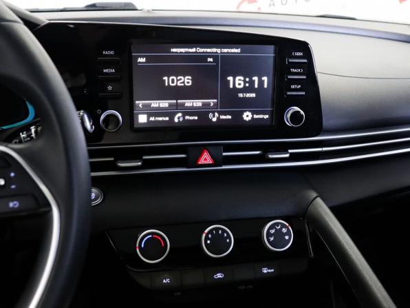 Hyundai Elantra VII (CN7) Рестайлинг с пробегом 2023 года, цена 2 099 000 рублей, 43120 км, седан, Автокод Объявления