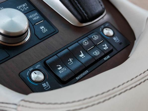 Lexus LS IV Рестайлинг 2 с пробегом 2012 года, цена 1 990 000 рублей, 243589 км, седан, Автокод Объявления