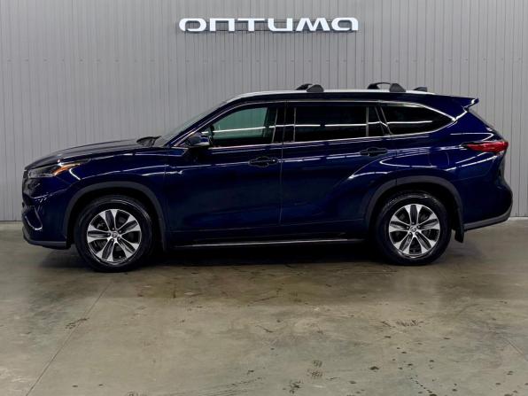 Toyota Highlander IV (XU70) с пробегом 2021 года, цена 3 697 000 рублей, 130012 км, внедорожник, Автокод Объявления