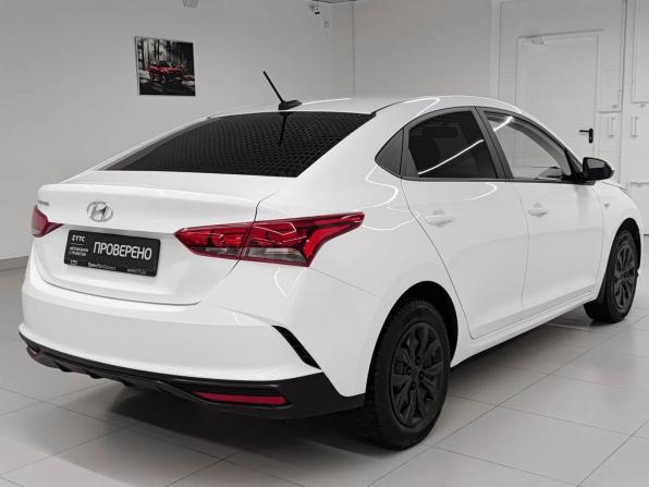 Hyundai Solaris II Рестайлинг с пробегом 2021 года, цена 1 133 000 рублей, 121238 км, седан, Автокод Объявления