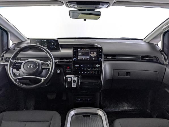 Hyundai Staria I с пробегом 2021 года, цена 4 500 000 рублей, 84972 км, минивэн, Автокод Объявления