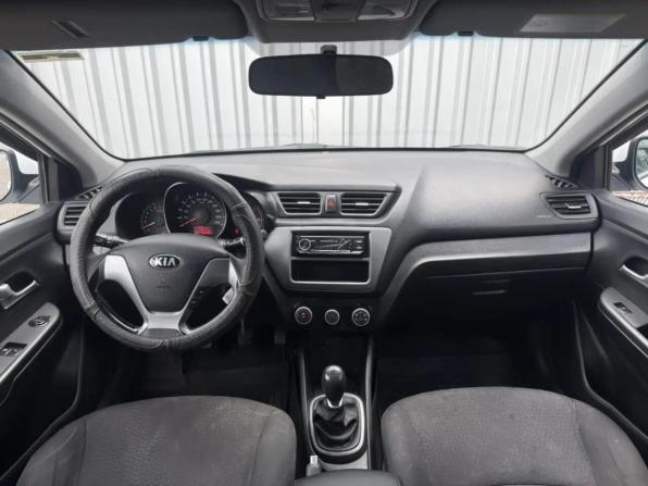 Kia Rio III Рестайлинг с пробегом 2015 года, цена 575 000 рублей, 350861 км, седан, Автокод Объявления