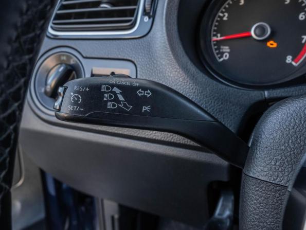 Volkswagen Polo V Рестайлинг с пробегом 2018 года, цена 798 000 рублей, 212901 км, седан, Автокод Объявления