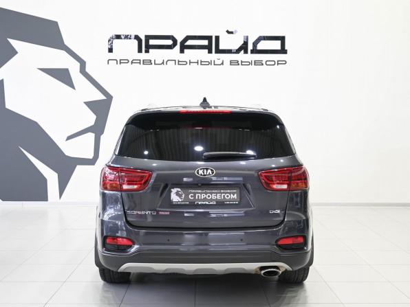 Kia Sorento III Prime Рестайлинг с пробегом 2018 года, цена 2 959 900 рублей, 112500 км, внедорожник, Автокод Объявления