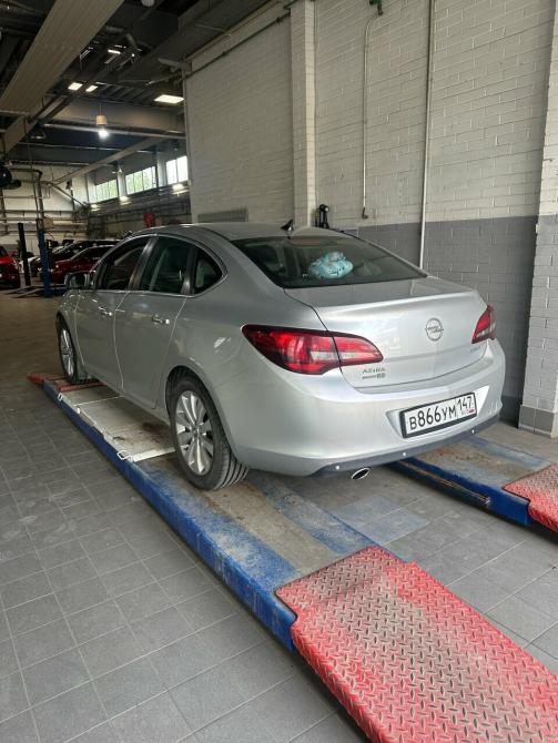 Opel Astra J Рестайлинг Санкт-Петербург  - изображение 4