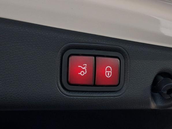 Mercedes-Benz E-Класс V (W213 S213 C238) Рестайлинг с пробегом 2021 года, цена 4 820 000 рублей, 101328 км, седан, Автокод Объявления