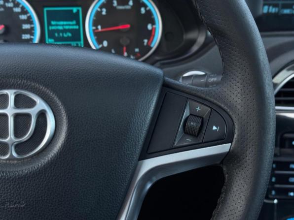Brilliance V5 I с пробегом 2015 года, цена 695 000 рублей, 121060 км, внедорожник, Автокод Объявления
