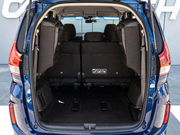 Honda Freed II с пробегом 2018 года, цена 1 590 000 рублей, 150422 км, компактвэн, Автокод Объявления