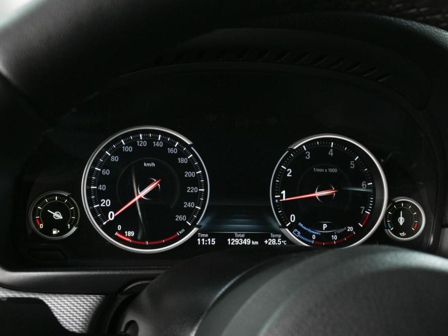 BMW 5 серии VI (F10/F11/F07) Рестайлинг Ростов-на-Дону  - изображение 25