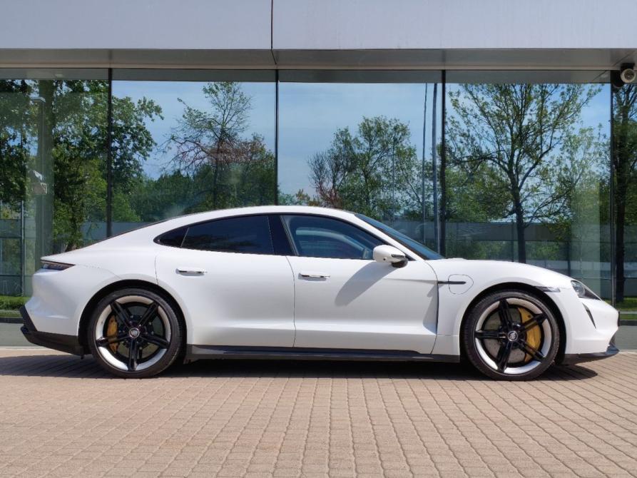 Porsche Taycan I Санкт-Петербург  - изображение 6