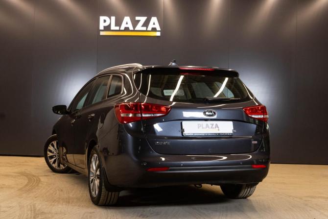 Kia Ceed II Рестайлинг с пробегом 2018 года, цена 1 399 000 рублей, 131430 км, универсал, Автокод Объявления