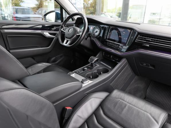 Volkswagen Touareg III с пробегом 2018 года, цена 4 749 000 рублей, 123677 км, внедорожник, Автокод Объявления