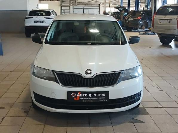 Skoda Rapid I с пробегом 2016 года, цена 960 000 рублей, 125603 км, лифтбек, Автокод Объявления