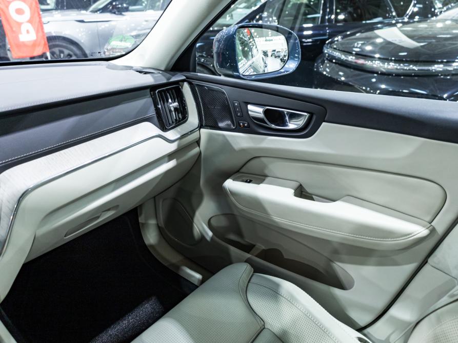 Volvo XC60 II Санкт-Петербург  - изображение 25