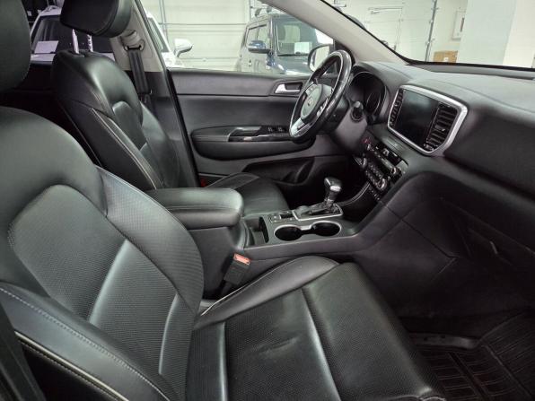 Kia Sportage IV Рестайлинг с пробегом 2021 года, цена 2 449 000 рублей, 150506 км, внедорожник, Автокод Объявления