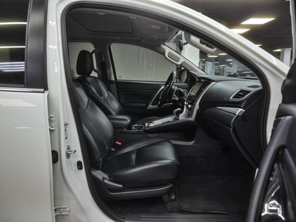 Mitsubishi Montero Sport III Рестайлинг с пробегом 2022 года, цена 3 949 000 рублей, 87479 км, внедорожник, Автокод Объявления