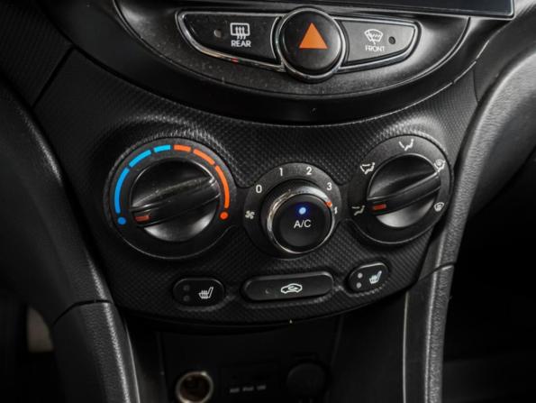 Hyundai Solaris I с пробегом 2012 года, цена 779 000 рублей, 148991 км, седан, Автокод Объявления