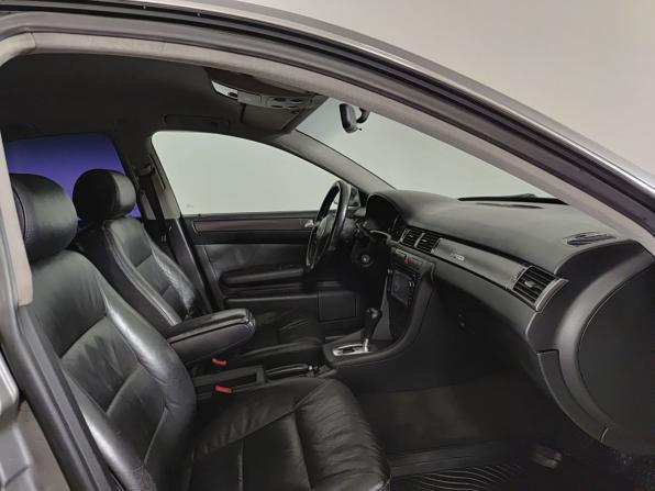 Audi A6 II (C5) Рестайлинг с пробегом 2002 года, цена 550 000 рублей, 308364 км, седан, Автокод Объявления