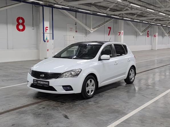 Kia Ceed I Рестайлинг с пробегом 2011 года, цена 580 000 рублей, 385751 км, хэтчбек, Автокод Объявления