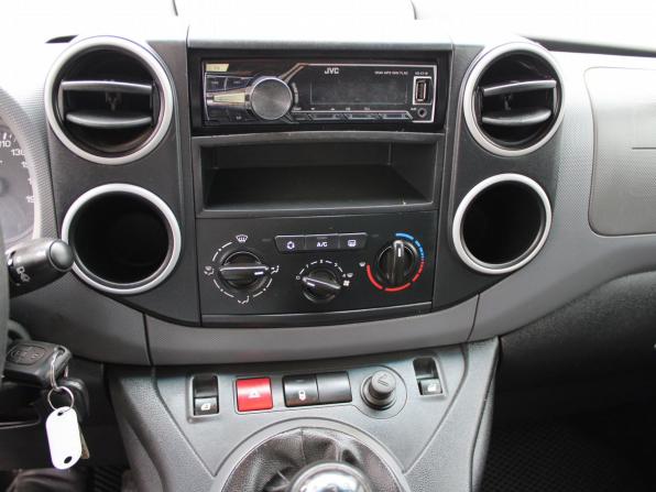 Citroen Berlingo II Рестайлинг с пробегом 2014 года, цена 569 000 рублей, 681270 км, компактвэн, Автокод Объявления