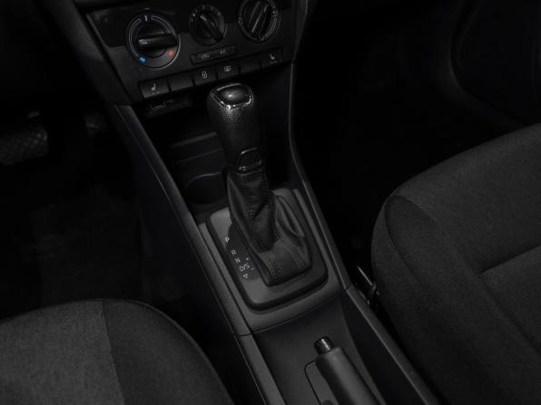 Skoda Rapid I Рестайлинг с пробегом 2018 года, цена 1 330 000 рублей, 97870 км, лифтбек, Автокод Объявления