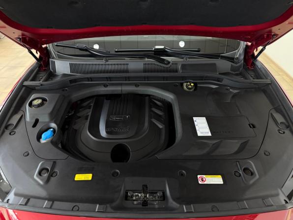 Geely Atlas Pro с пробегом 2023 года, цена 2 050 000 рублей, 63183 км, внедорожник, Автокод Объявления